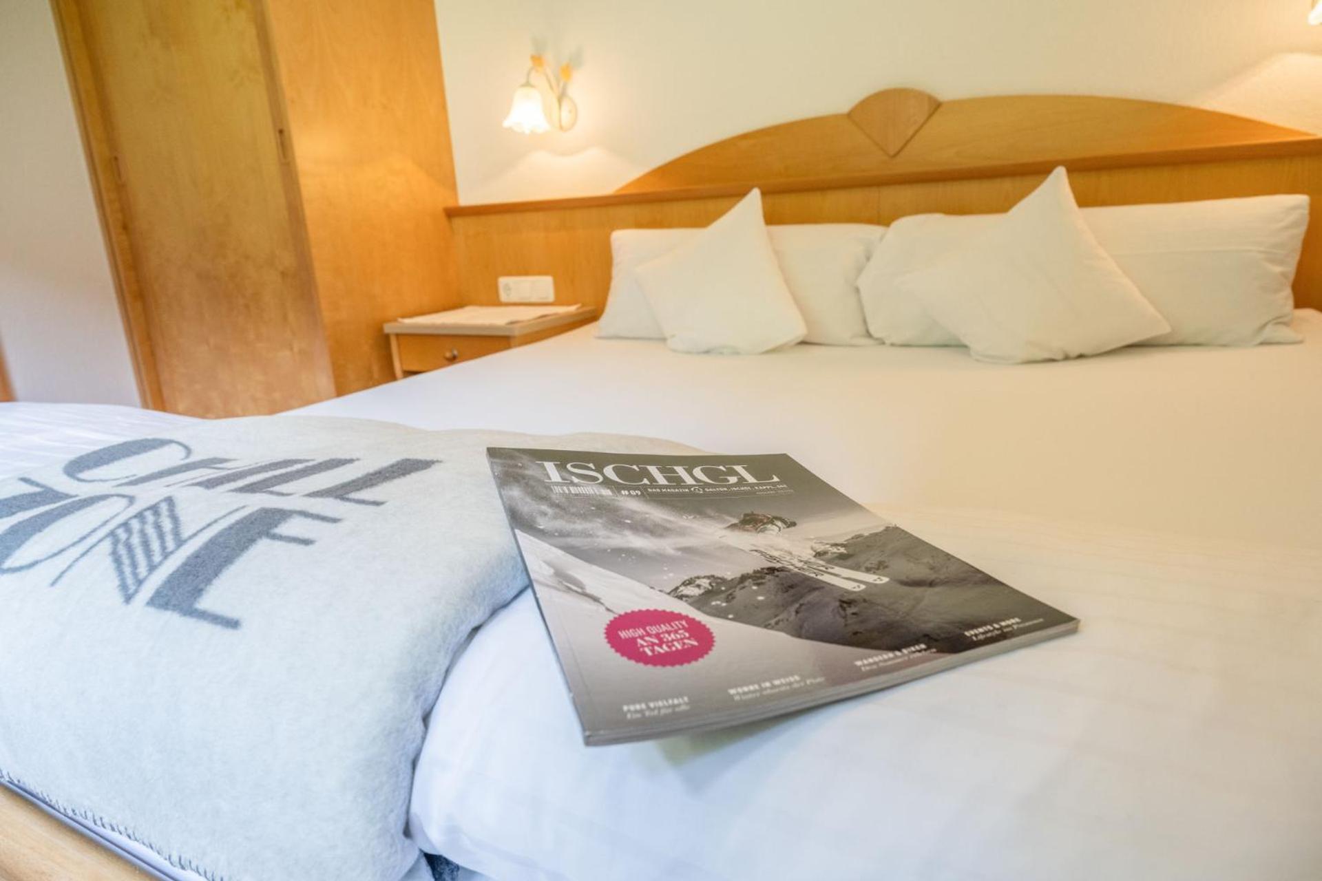 Haus Waldhof Hotel Ischgl Ngoại thất bức ảnh