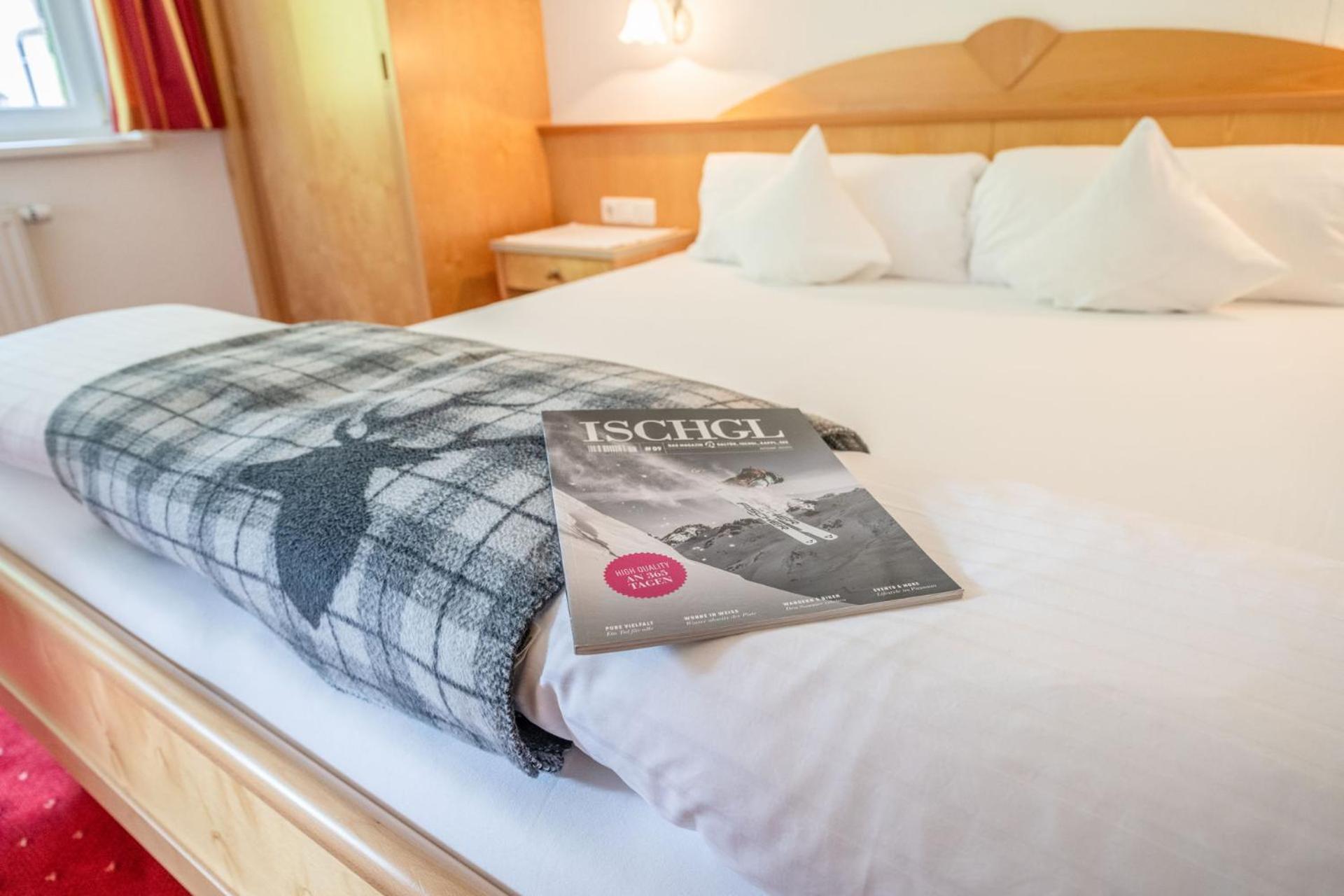 Haus Waldhof Hotel Ischgl Ngoại thất bức ảnh