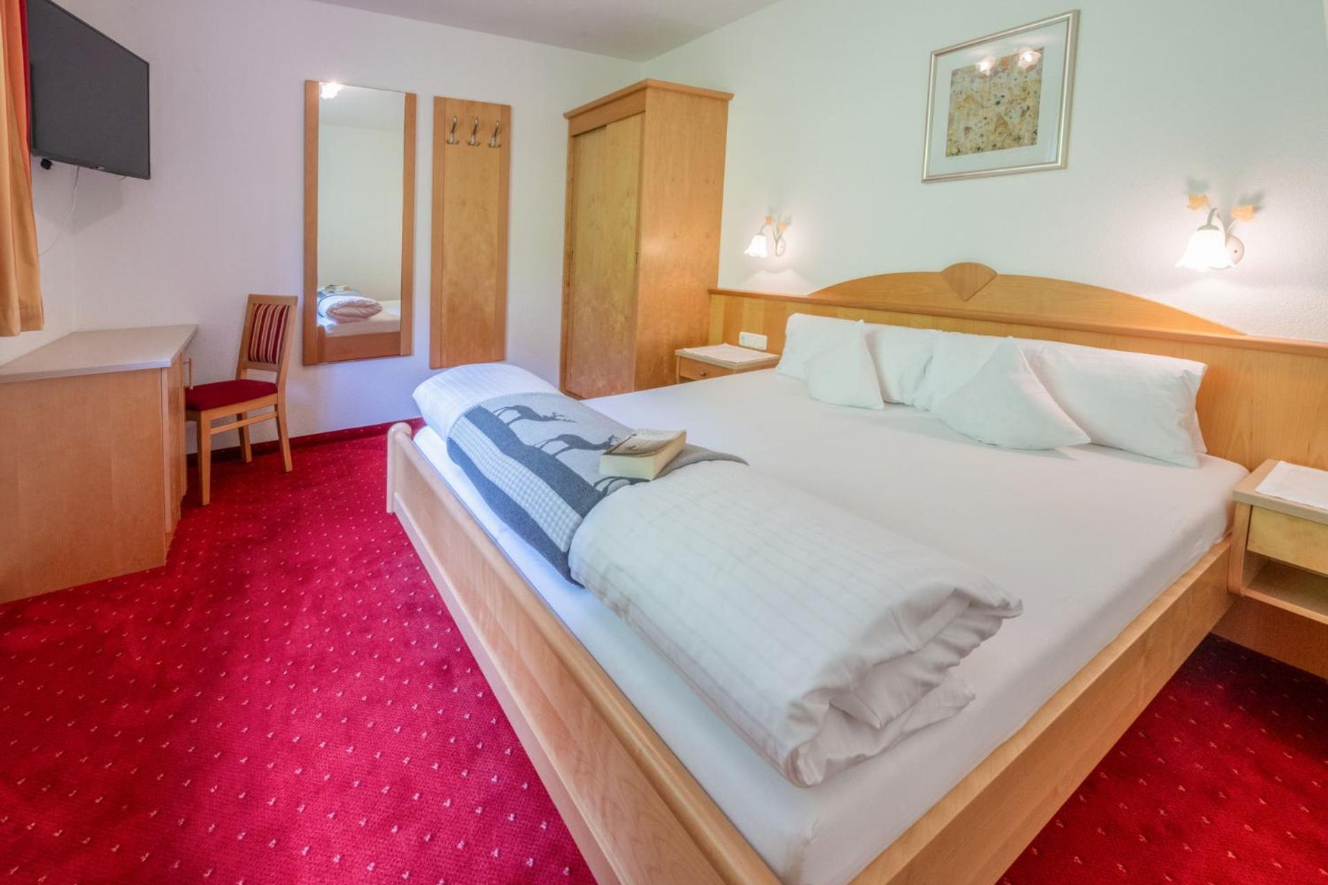 Haus Waldhof Hotel Ischgl Ngoại thất bức ảnh