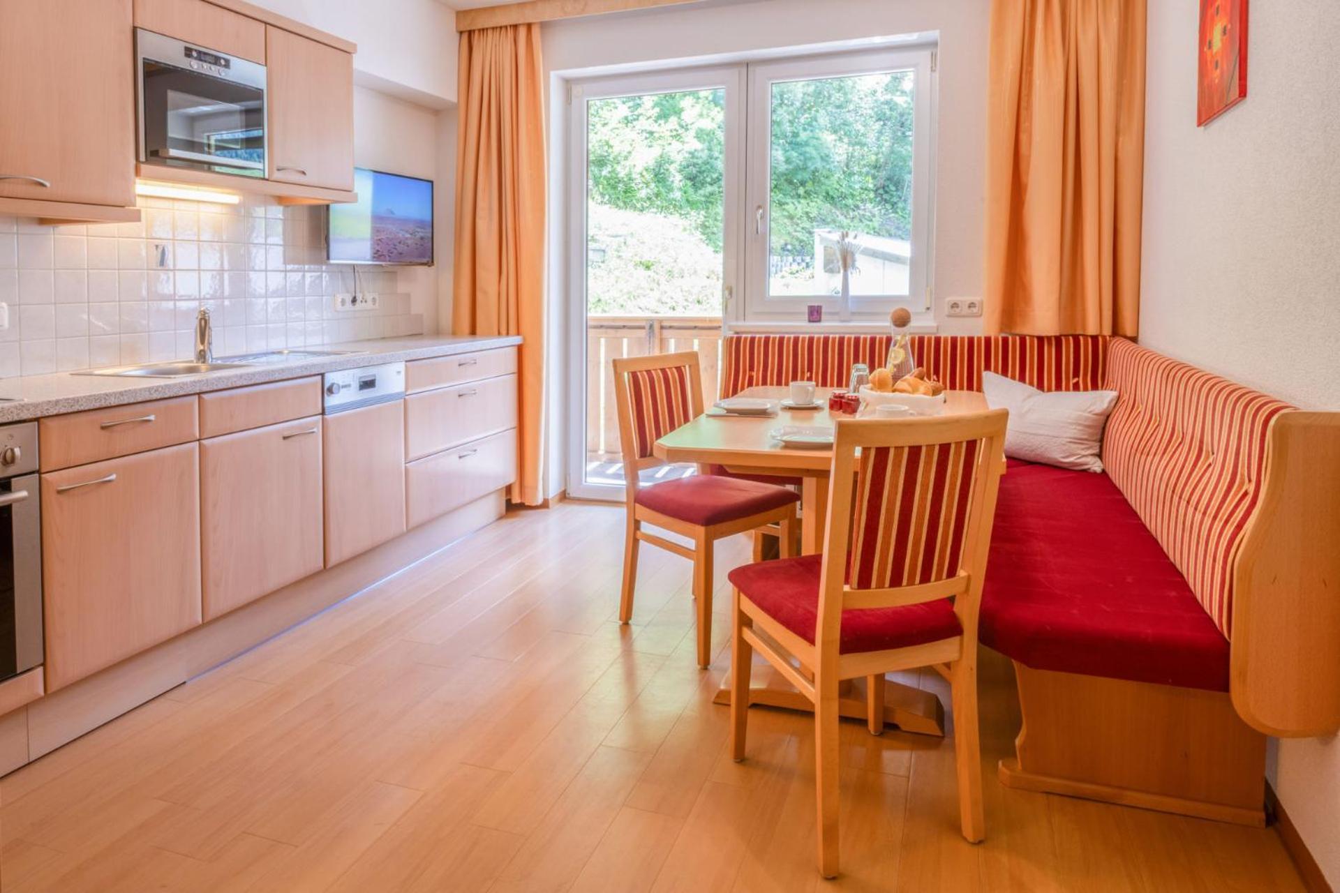 Haus Waldhof Hotel Ischgl Ngoại thất bức ảnh